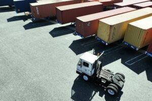 USA to Canada Shipping: Complete Customs Guide